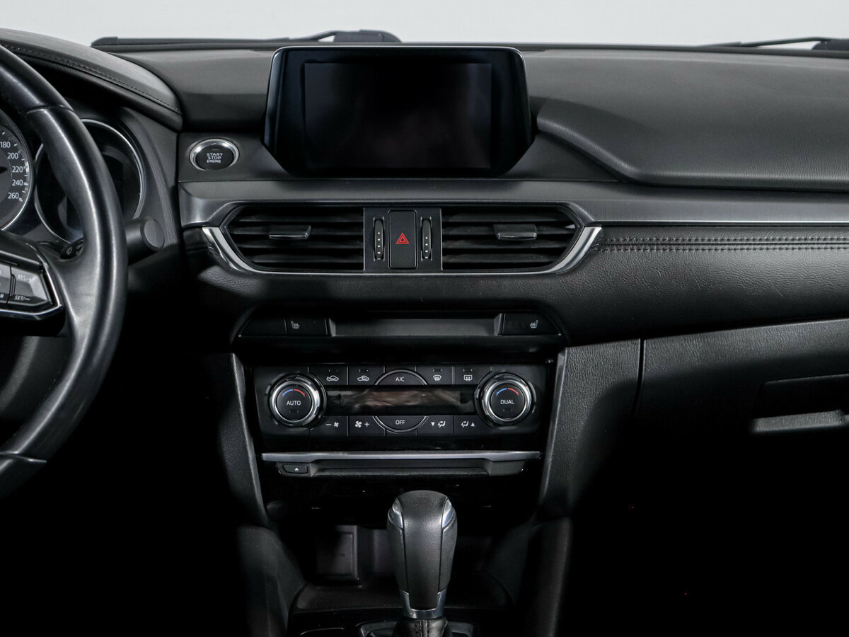 Mazda 6 с пробегом — 2016 год. Фото: #10