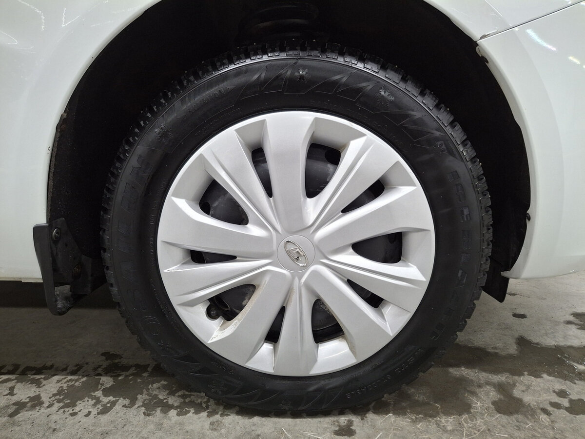 Lada (ВАЗ) Vesta с пробегом — 2024 год. Фото: #17