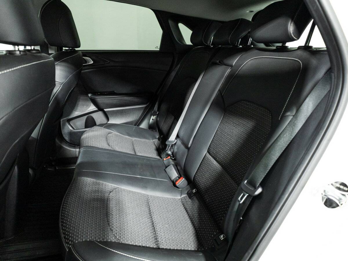 Kia Ceed с пробегом — 2019 год. Фото: #9