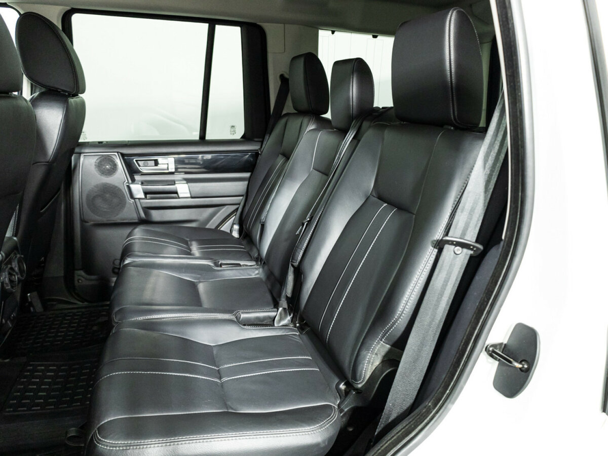 Land Rover Discovery с пробегом — 2015 год. Фото: #7