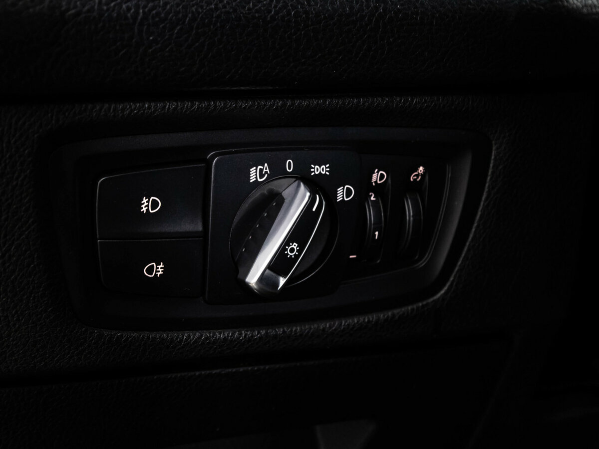 BMW 1 серии с пробегом — 2019 год. Фото: #18