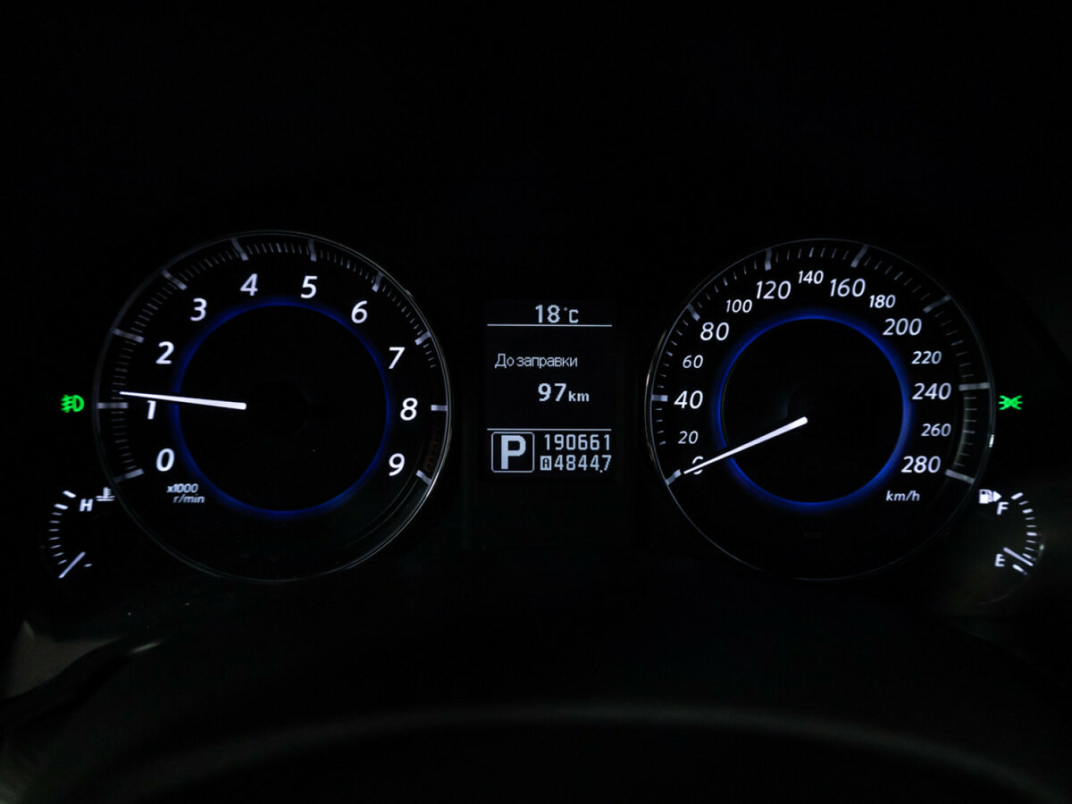 Infiniti FX с пробегом — 2012 год. Фото: #11