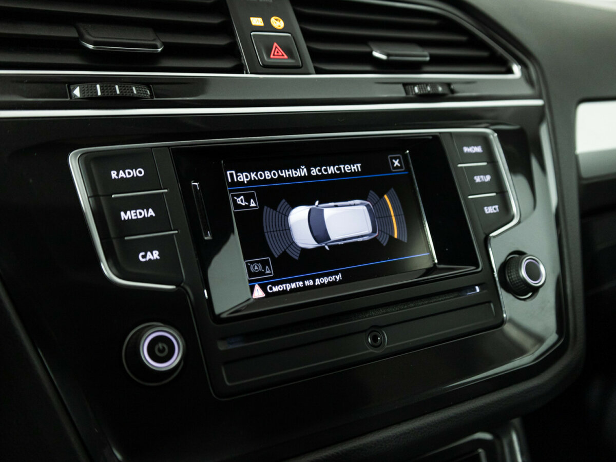 Volkswagen Tiguan с пробегом — 2017 год. Фото: #12