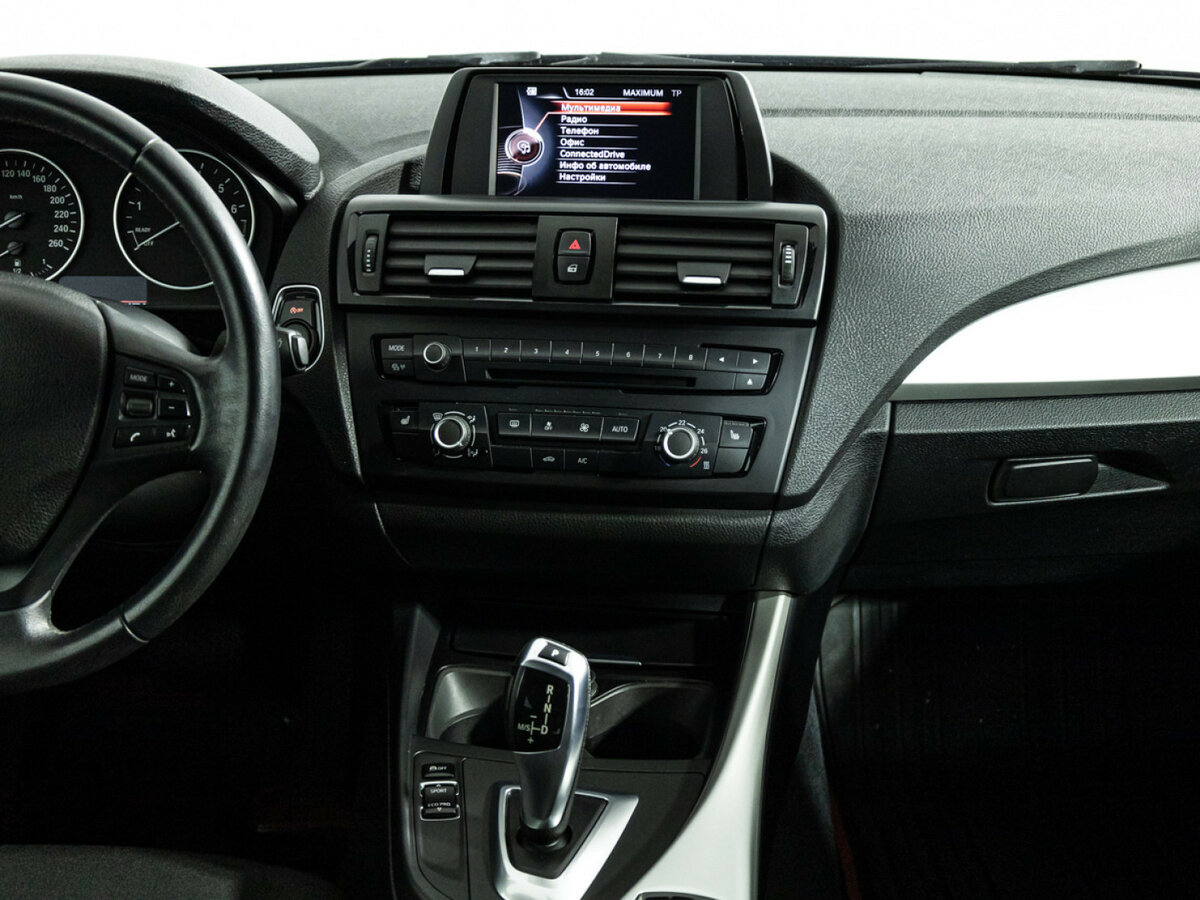 BMW 1 серии с пробегом — 2013 год. Фото: #13