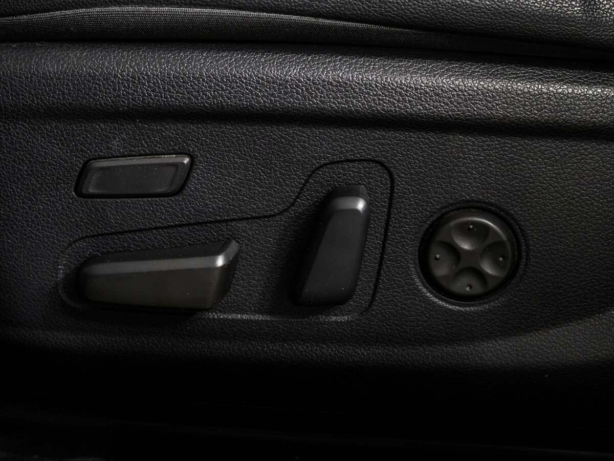 Hyundai Santa Fe с пробегом — 2019 год. Фото: #13