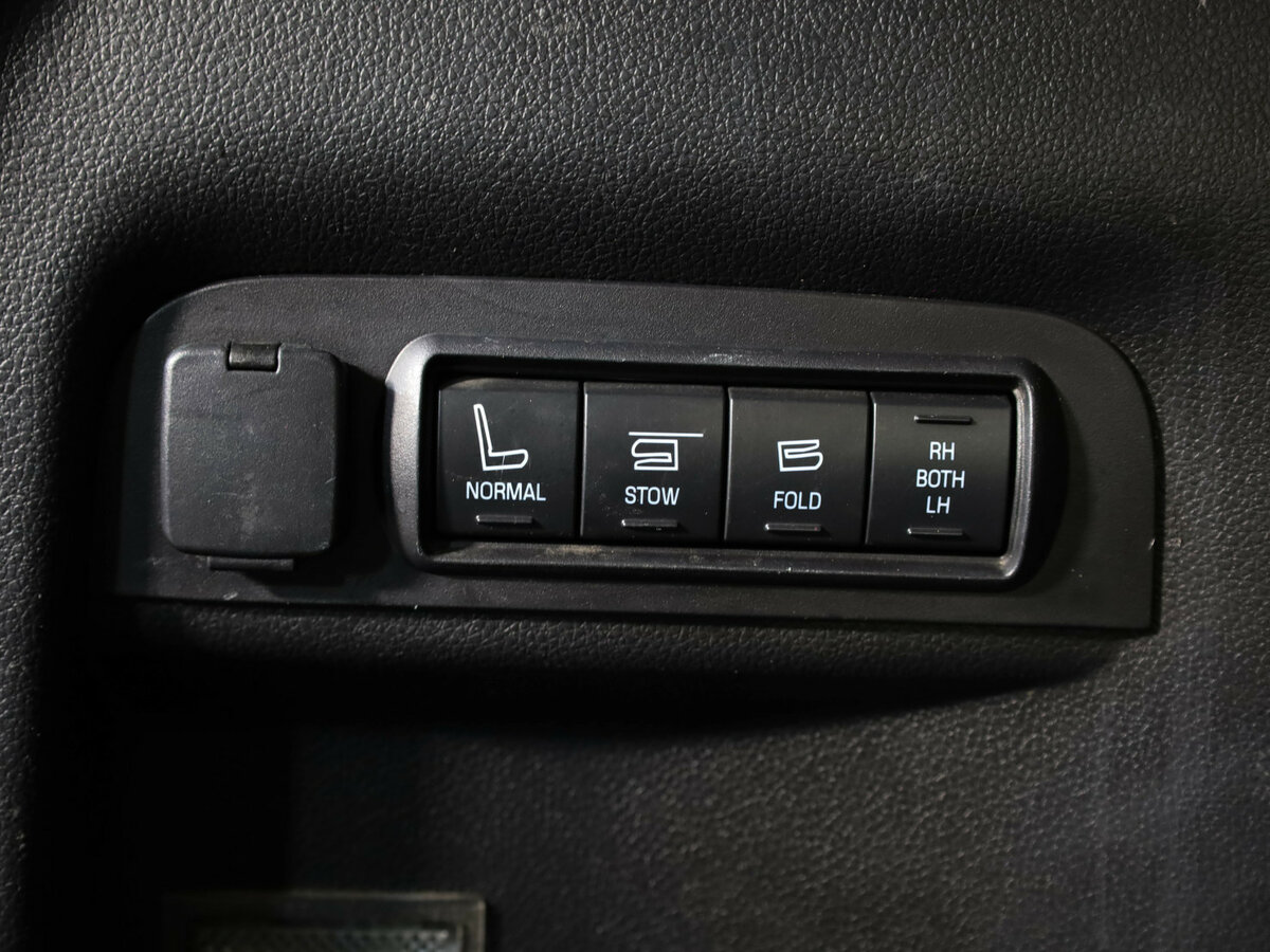 Ford Explorer с пробегом — 2015 год. Фото: #22