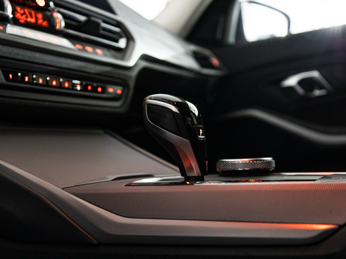 BMW 3 серии с пробегом — 2019 год. Фото: #17