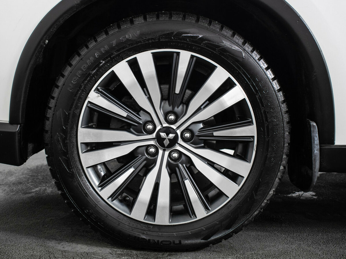 Mitsubishi Outlander с пробегом — 2021 год. Фото: #16