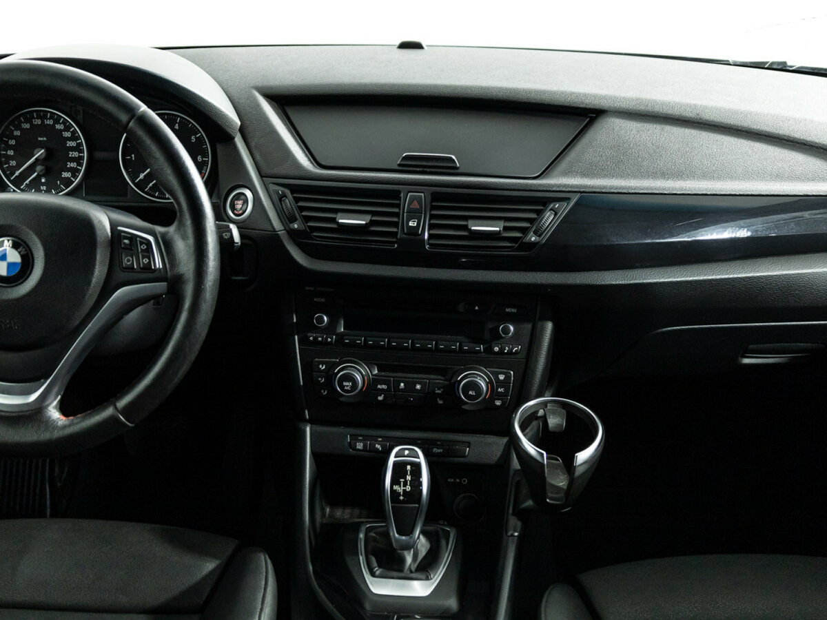 BMW X1 с пробегом — 2013 год. Фото: #13