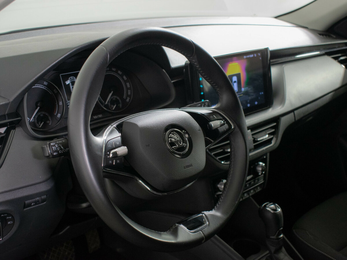 Skoda Rapid с пробегом — 2021 год. Фото: #10