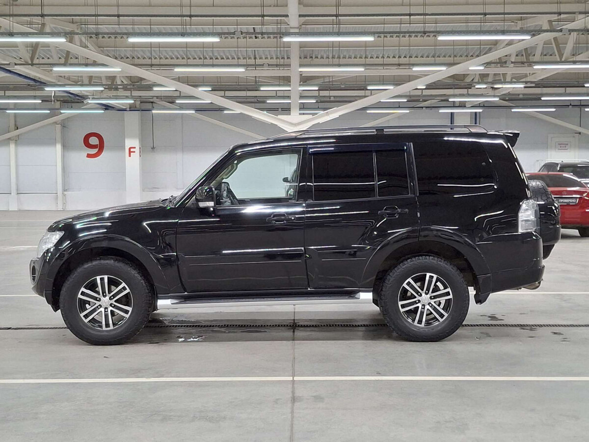 Mitsubishi Pajero с пробегом — 2012 год. Фото: #7