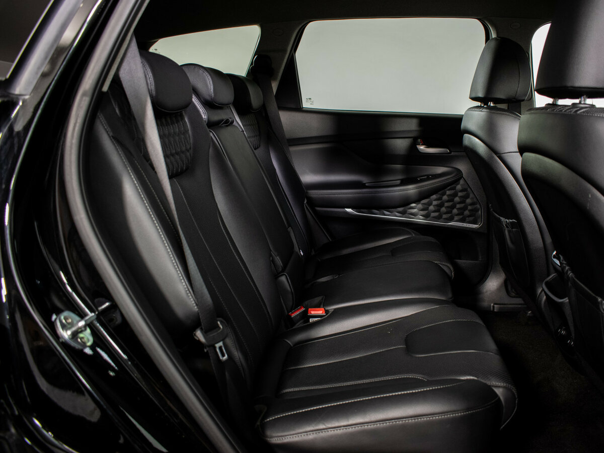 Hyundai Santa Fe с пробегом — 2020 год. Фото: #8