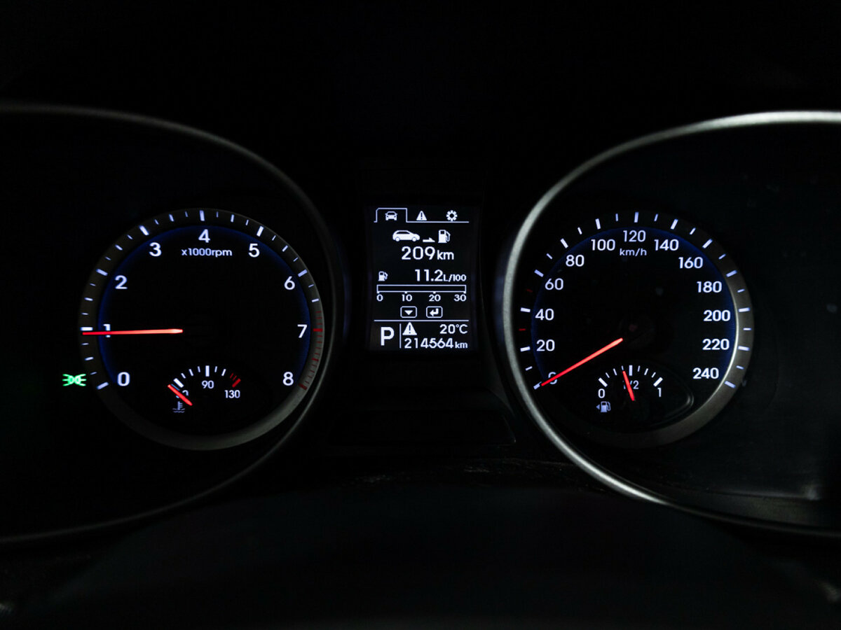 Hyundai Santa Fe с пробегом — 2012 год. Фото: #11