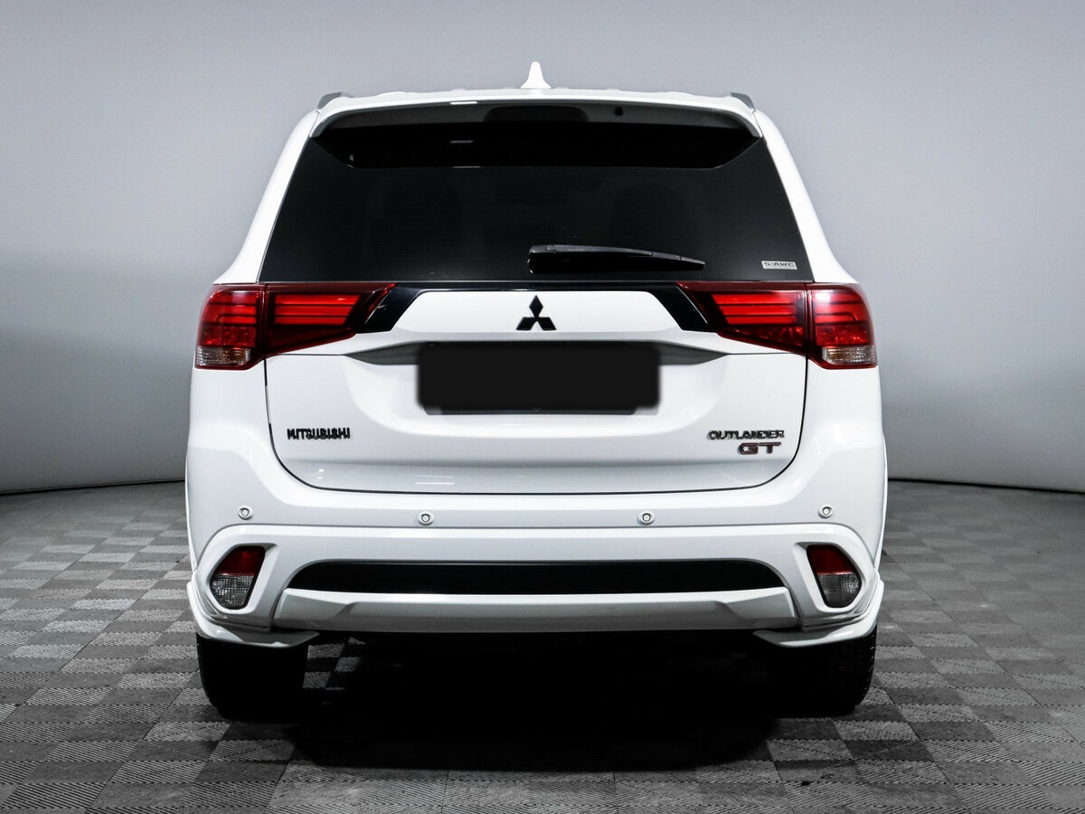 Mitsubishi Outlander с пробегом — 2018 год. Фото: #5
