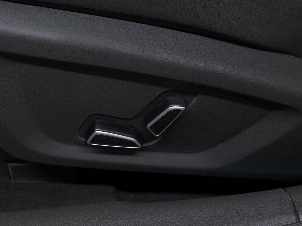 Changan UNI-V с пробегом — 2023 год. Фото: #15