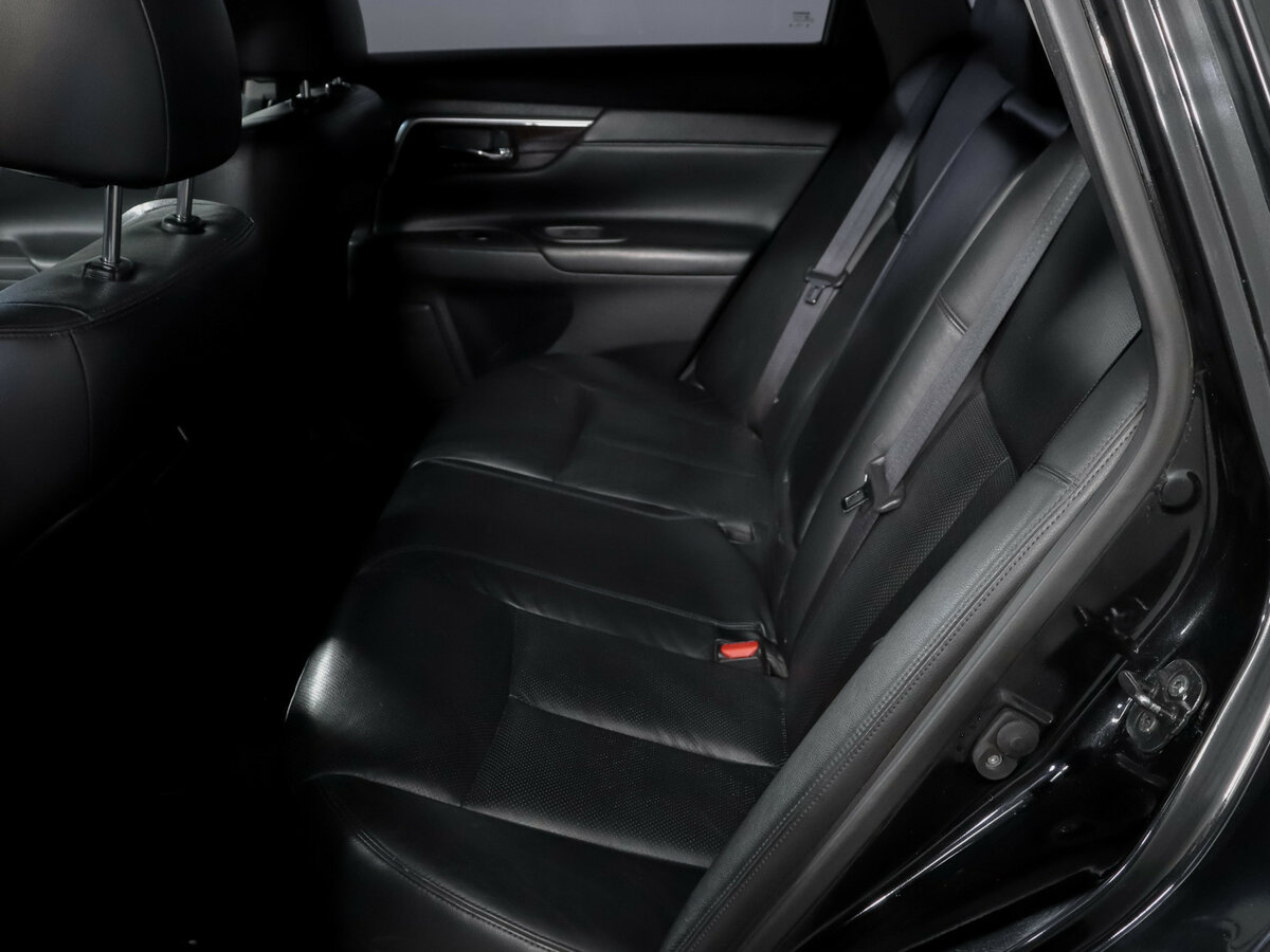 Nissan Teana с пробегом — 2015 год. Фото: #9