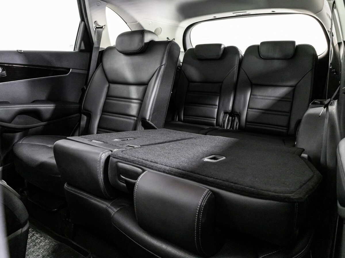 Kia Sorento с пробегом — 2018 год. Фото: #23