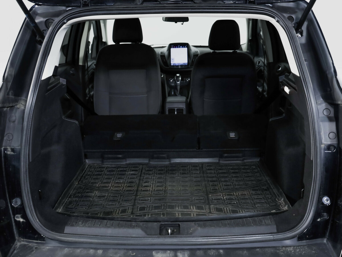 Ford Kuga с пробегом — 2015 год. Фото: #29