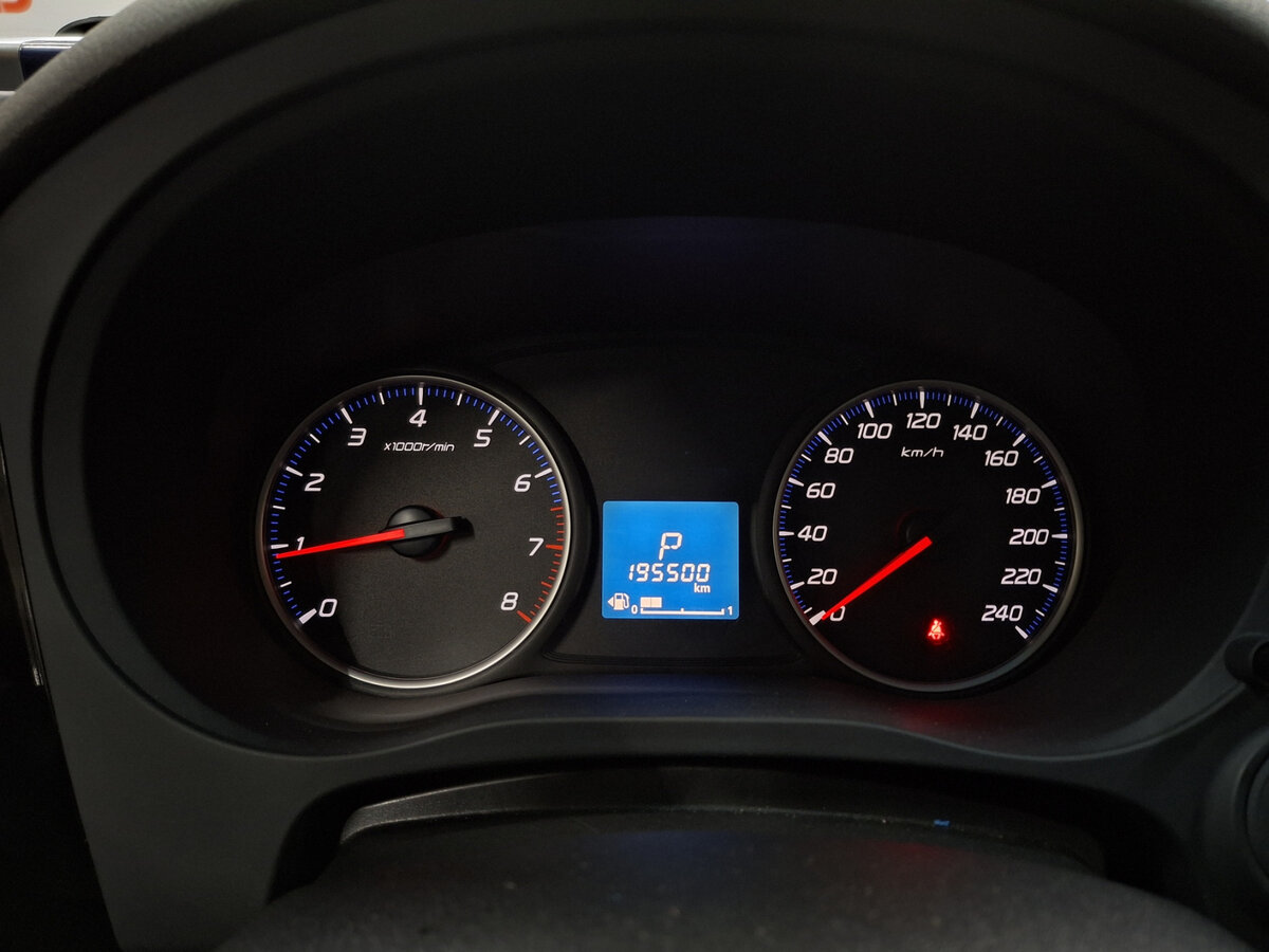 Mitsubishi Outlander с пробегом — 2014 год. Фото: #11