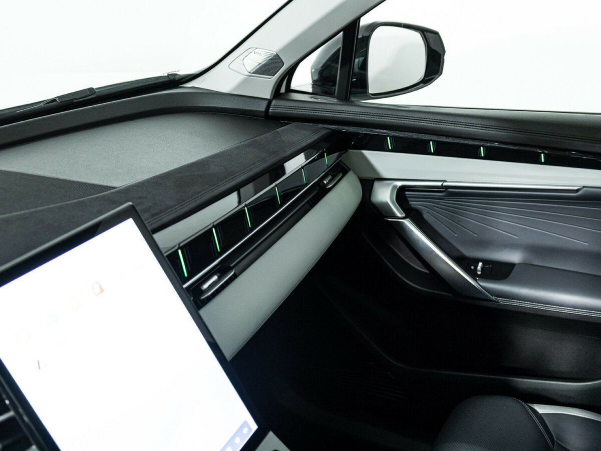 Geely Atlas с пробегом — 2023 год. Фото: #14