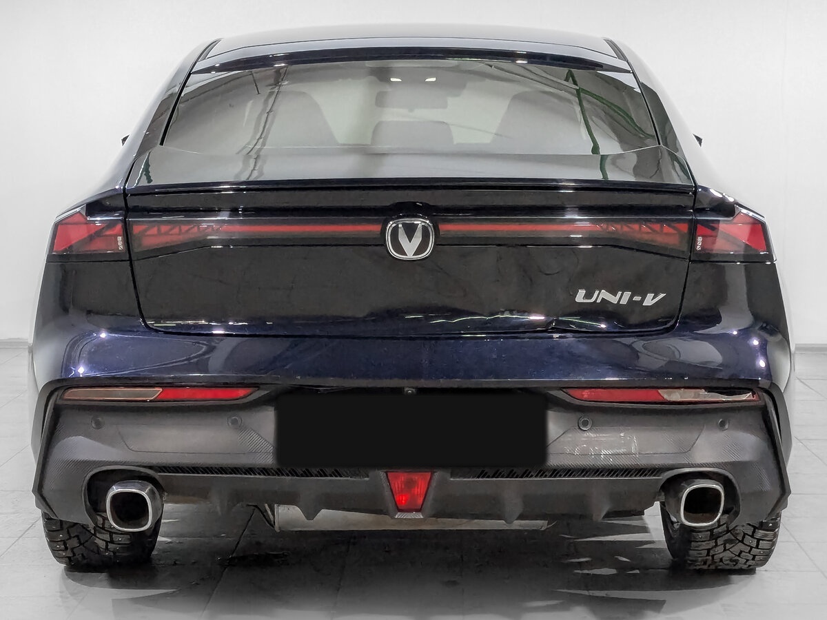 Changan UNI-V с пробегом — 2023 год. Фото: #5