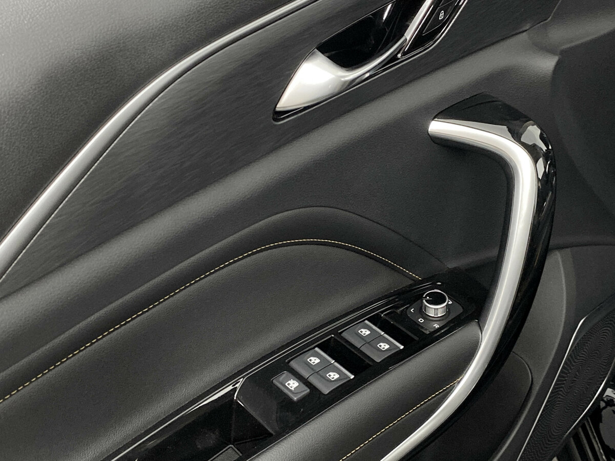 FAW Bestune T77 с пробегом — 2023 год. Фото: #16