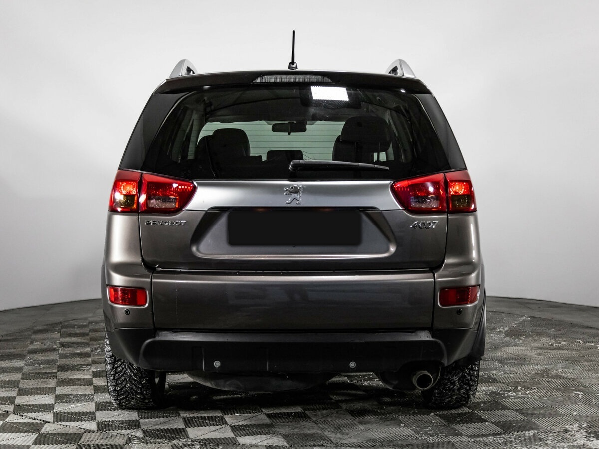 Peugeot 4007 с пробегом — 2012 год. Фото: #4