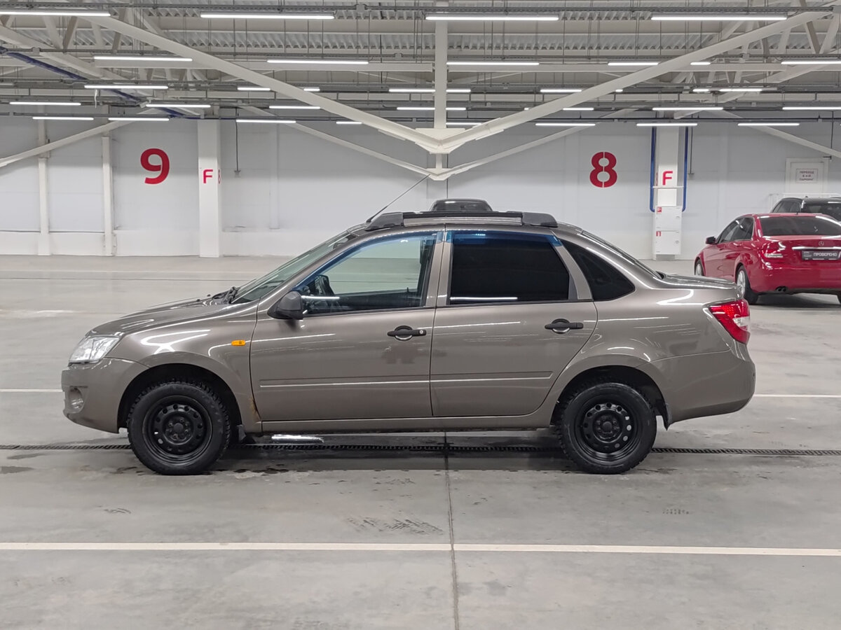 Lada (ВАЗ) Granta с пробегом — 2013 год. Фото: #7