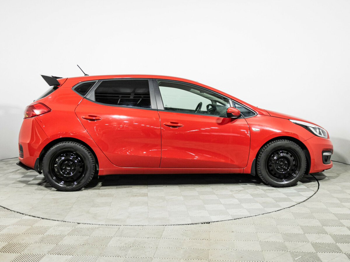 Kia Ceed с пробегом — 2016 год. Фото: #3