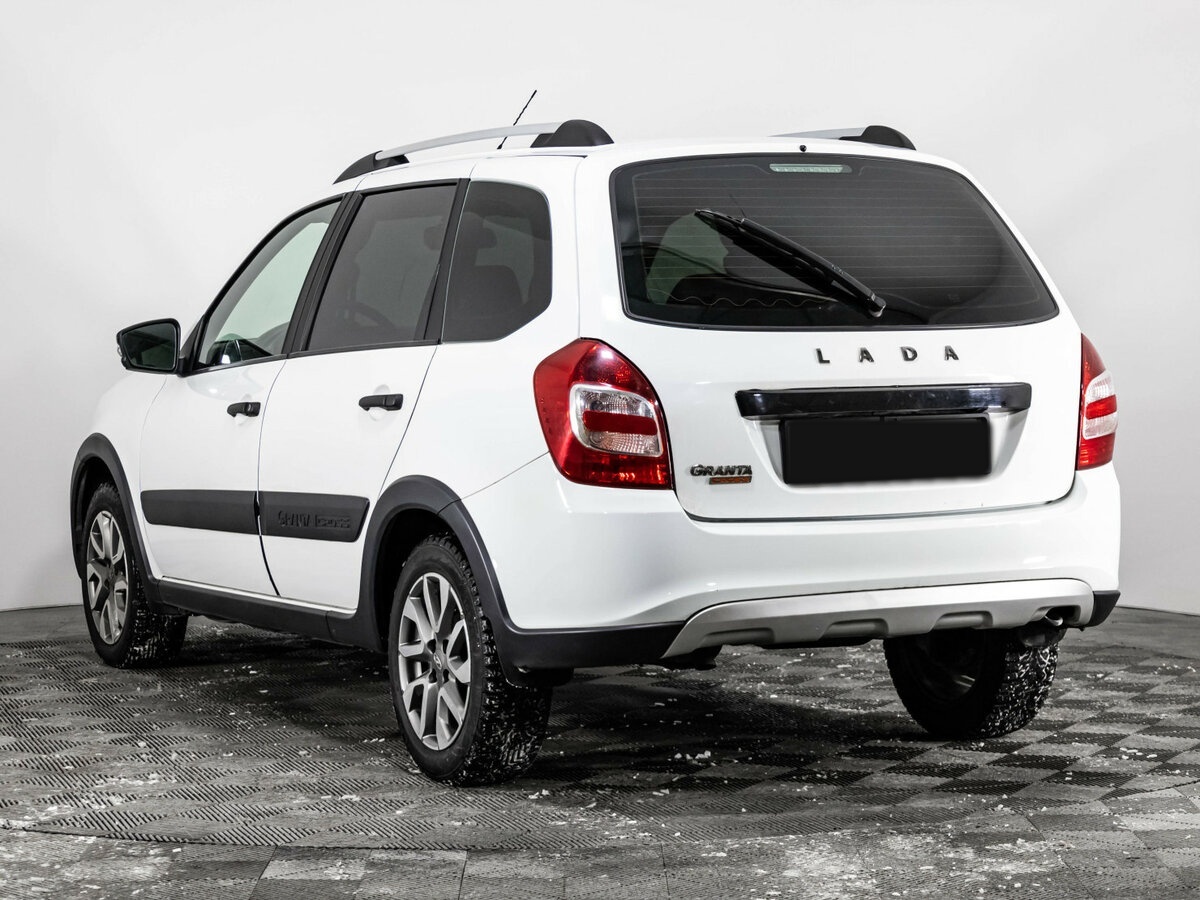 Lada (ВАЗ) Granta с пробегом — 2023 год. Фото: #5