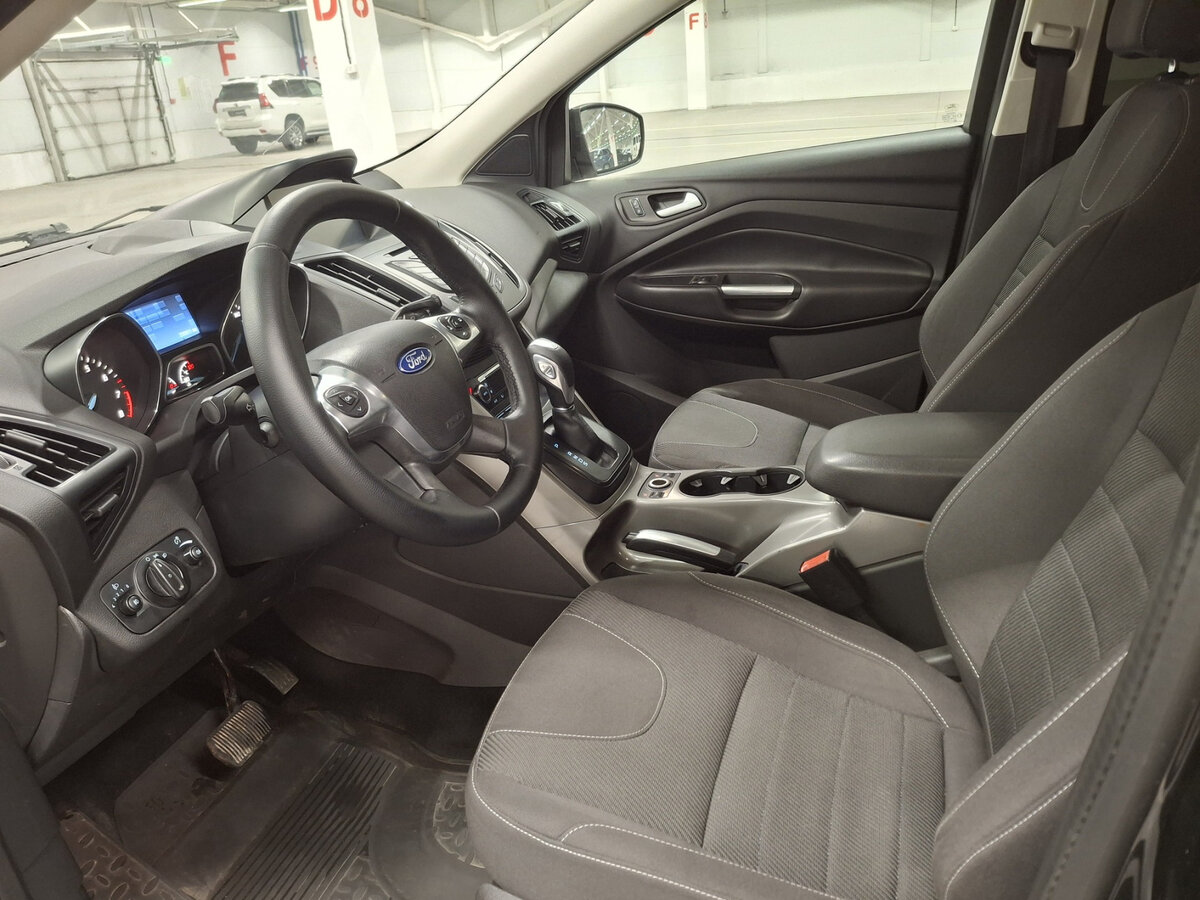 Ford Kuga с пробегом — 2013 год. Фото: #14