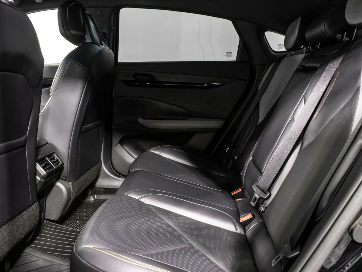 Changan UNI-V с пробегом — 2023 год. Фото: #11