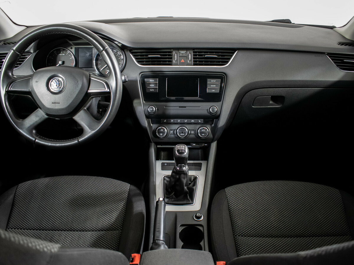 Skoda Octavia с пробегом — 2014 год. Фото: #8