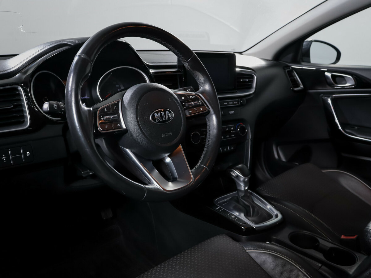Kia Ceed с пробегом — 2019 год. Фото: #9