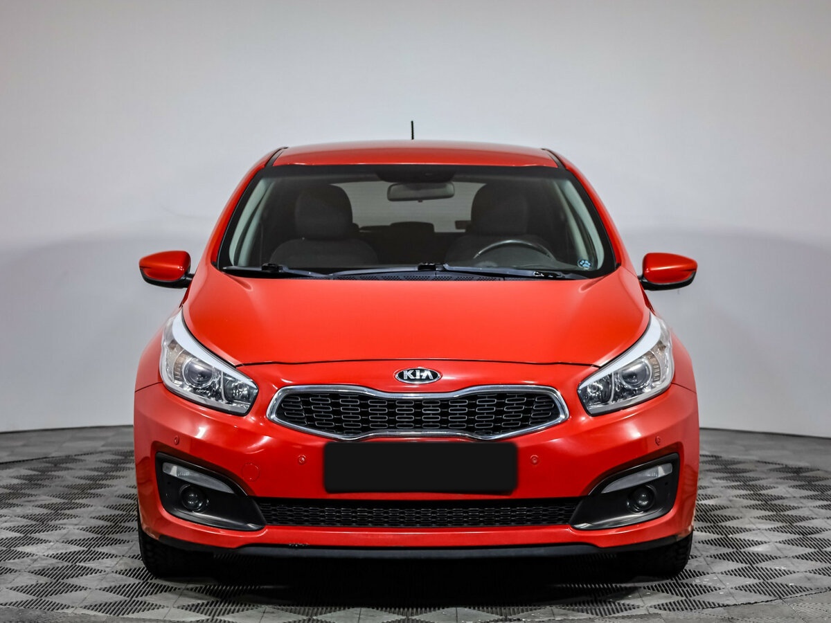 Kia Ceed с пробегом — 2016 год. Фото: #1