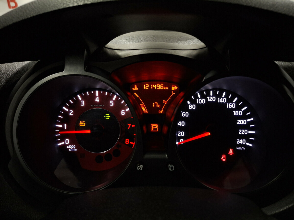 Nissan Juke Nismo с пробегом — 2014 год. Фото: #12