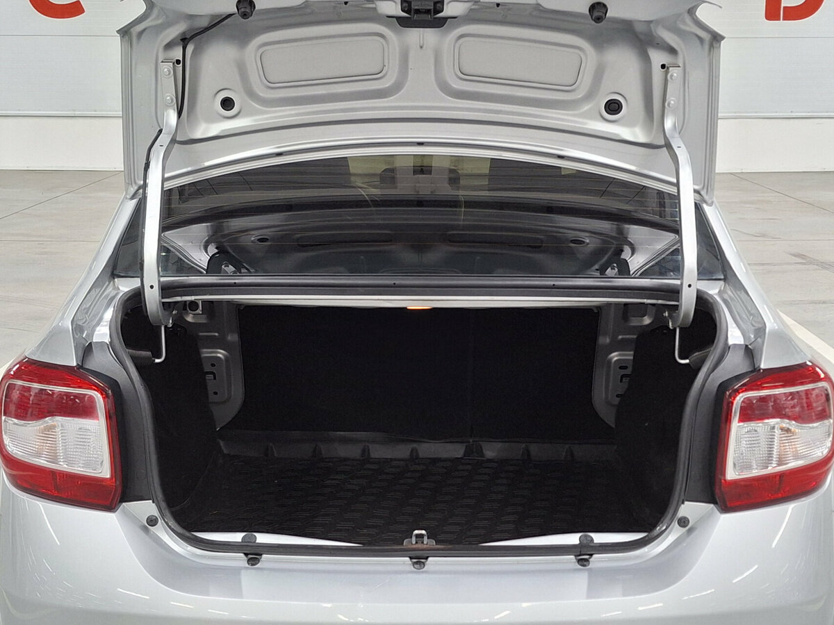 Renault Logan с пробегом — 2020 год. Фото: #9