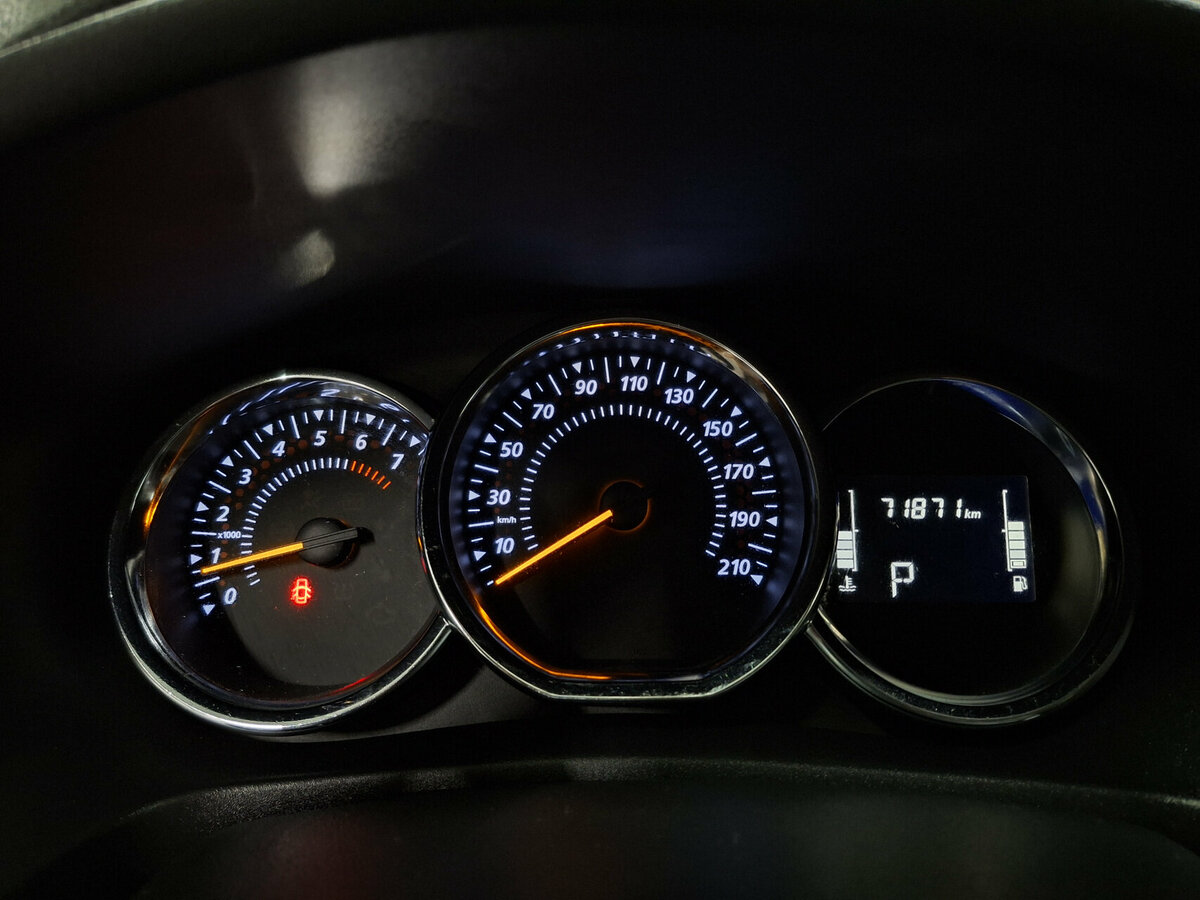 Renault Logan с пробегом — 2020 год. Фото: #12