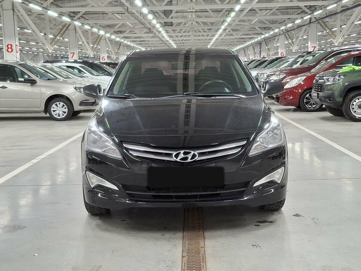 Hyundai Solaris с пробегом — 2016 год. Фото: #1